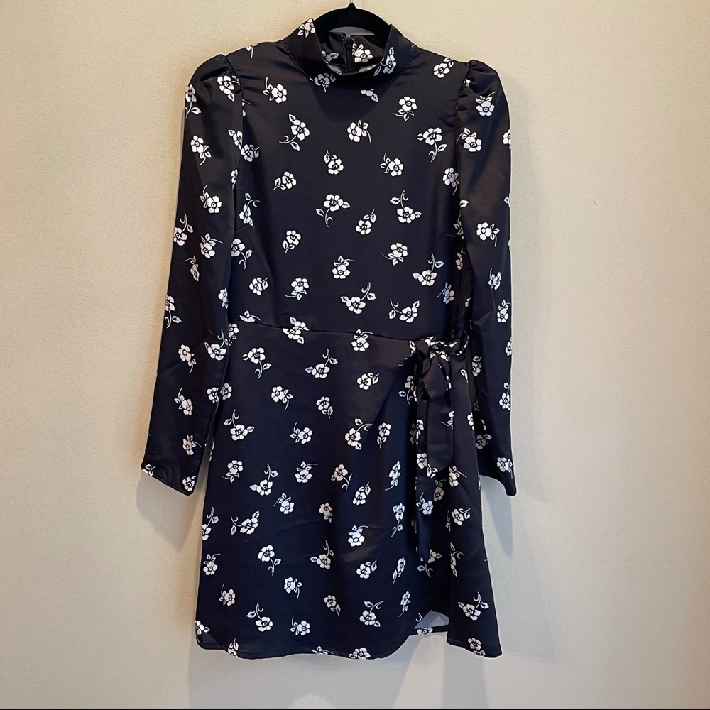 H&M Tie Mini dress